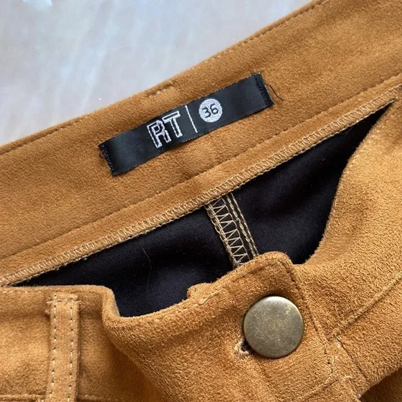 MRP | Faux suede button front mini skirt - Picture 4 of 6